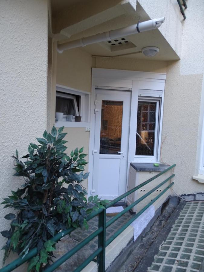 里尔Au Moulin D'Or公寓式酒店 外观 照片